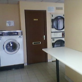 Au Fil de l'Eau - Deux salles qui se jouxtent - Laundry Services Near Me - Lille, 59