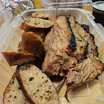 Smokehouse 91 - Brisket & Poblano Sausage - Smokehouse Near Me - Mayfield, Ohio Smokehouse 91 - Brisket & Poblano Sausage - Smokehouse Near Me - Mayfield, Ohio