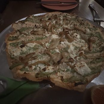 Tantisimo - Tlayuda. No flavor. - Pop-Up Restaurants Near Me - Nashville, Tennessee