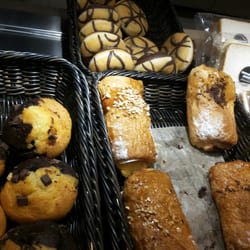 Jamaica - A lil slim on the offerings at 1 a.m., but still looking tasty.