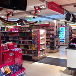 Priceline - Interior
