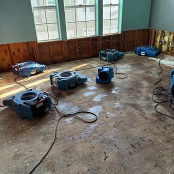 Rapid Response Restoration - Mitigation - drying out the house - Damage Restoration Near Me Rapid Response Restoration - Mitigation - drying out the house - Damage Restoration Near Me