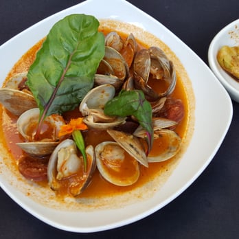 Michael's - Unduly sausage and clams. Very nice, easy on the palletn yet Rich. - Seafood Near Me - St. Augustine, Florida