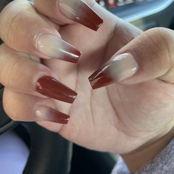 Yvonne's Nails - The color that was used to blend the brown was to light causing it to look blotchy. I think a dark pink or something would of been better. - Nail Salons Near Me - Fremont, California