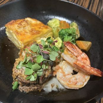 Roy's Kaanapali - Short rib and shrimp entree - Hawaiian Near Me - Lahaina, Hawaii Roy's Kaanapali - Short rib and shrimp entree - Hawaiian Near Me - Lahaina, Hawaii