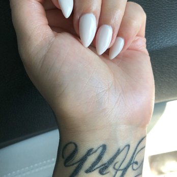 Natomas Nails - Almond shaped nails - Nail Salons Near Me - Sacramento, California