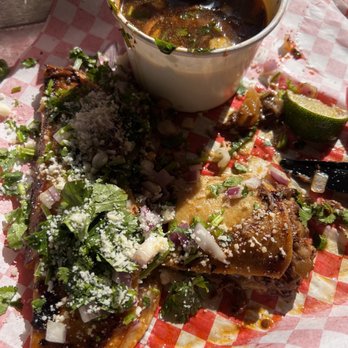 Que Onda Tacobar - Birria tacos - Tacos Near Me - Vacaville, California Que Onda Tacobar - Birria tacos - Tacos Near Me - Vacaville, California