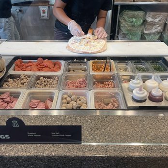Pieology Pizzeria - toppings - Pizza Near Me - Honolulu, Hawaii Pieology Pizzeria - toppings - Pizza Near Me - Honolulu, Hawaii