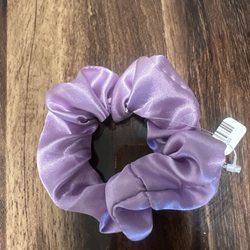 My Best Friend's Closet - Scrunchie they were charging 3.99. I still think 1.99 is still high priced but my granddaughter loved it ‍