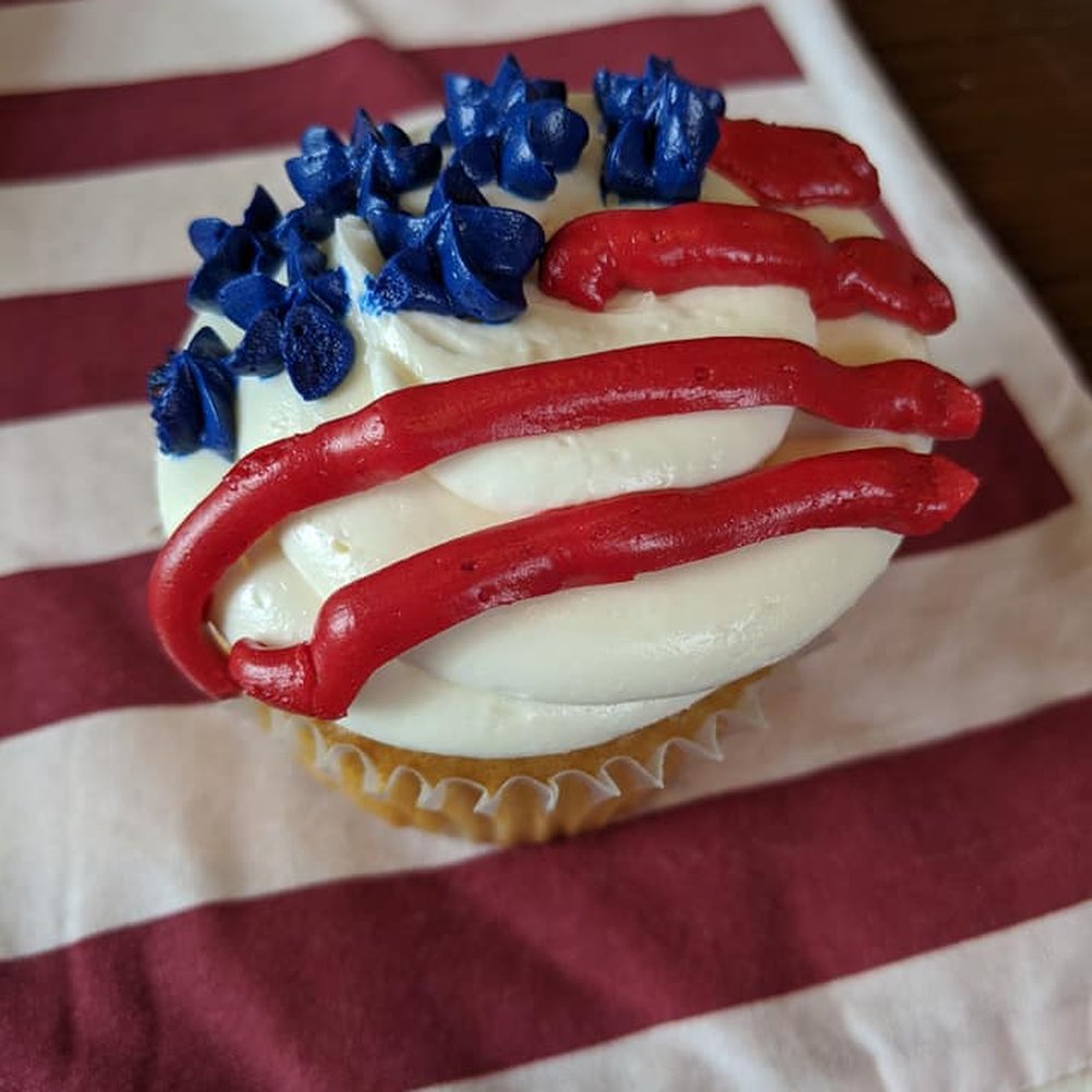 Memorial Day cupcake from Bittersweet!