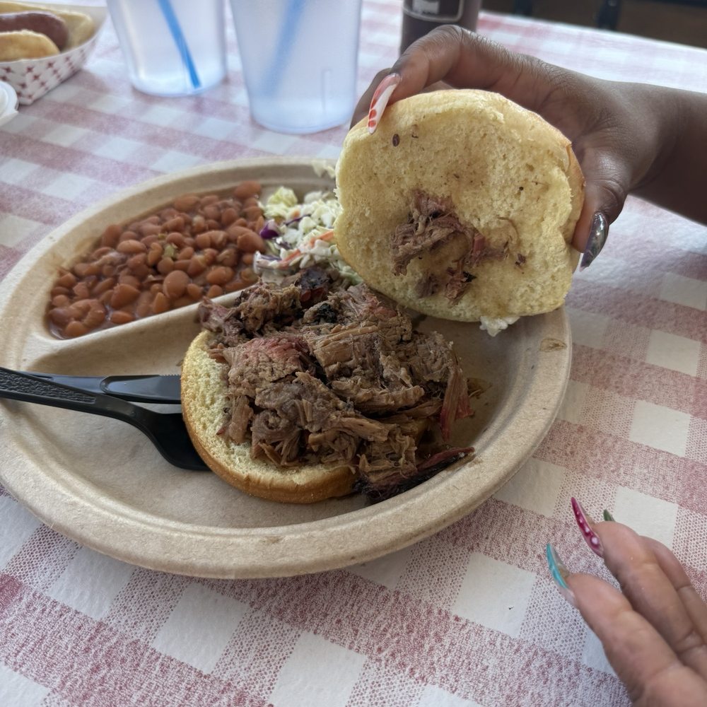 Big John's Texas BBQ - Brisket Sandwich w/ beans & coleslaw - Barbeque Near Me - Page, Arizona Big John's Texas BBQ - Brisket Sandwich w/ beans & coleslaw - Barbeque Near Me - Page, Arizona
