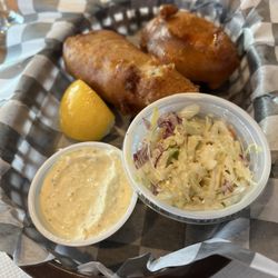 Ocean Cove Bar & Grill - Fish n chips, chili cheese fries as side