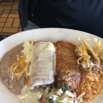 Mariachis II Mexican Restaurant - Mini Chimi, Chili Relleno, Cruchy Beed Taco - lunch special, pick 3 - Mexican Near Me - St Louis, Missouri Mariachis II Mexican Restaurant - Mini Chimi, Chili Relleno, Cruchy Beed Taco - lunch special, pick 3 - Mexican Near Me - St Louis, Missouri