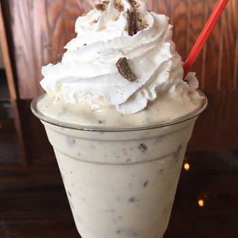 Chubby’s Cafe  - Peanut butter cup milkshake - Salad Near Me - Vineyard, Utah