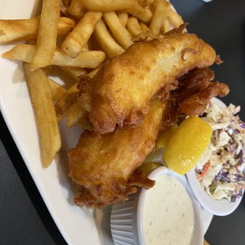 Gillwoods Cafe - Fish and chips - Breakfast & Brunch Near Me - Saint Helena, California