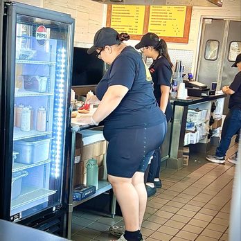 Redhot Ranch - Behind the Scenes  8/14/25 - Burgers Near Me - Skokie, Illinois