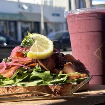 Toastique - Juice Bars & Smoothies Near Me - Balboa Island, California Toastique - Juice Bars & Smoothies Near Me - Balboa Island, California
