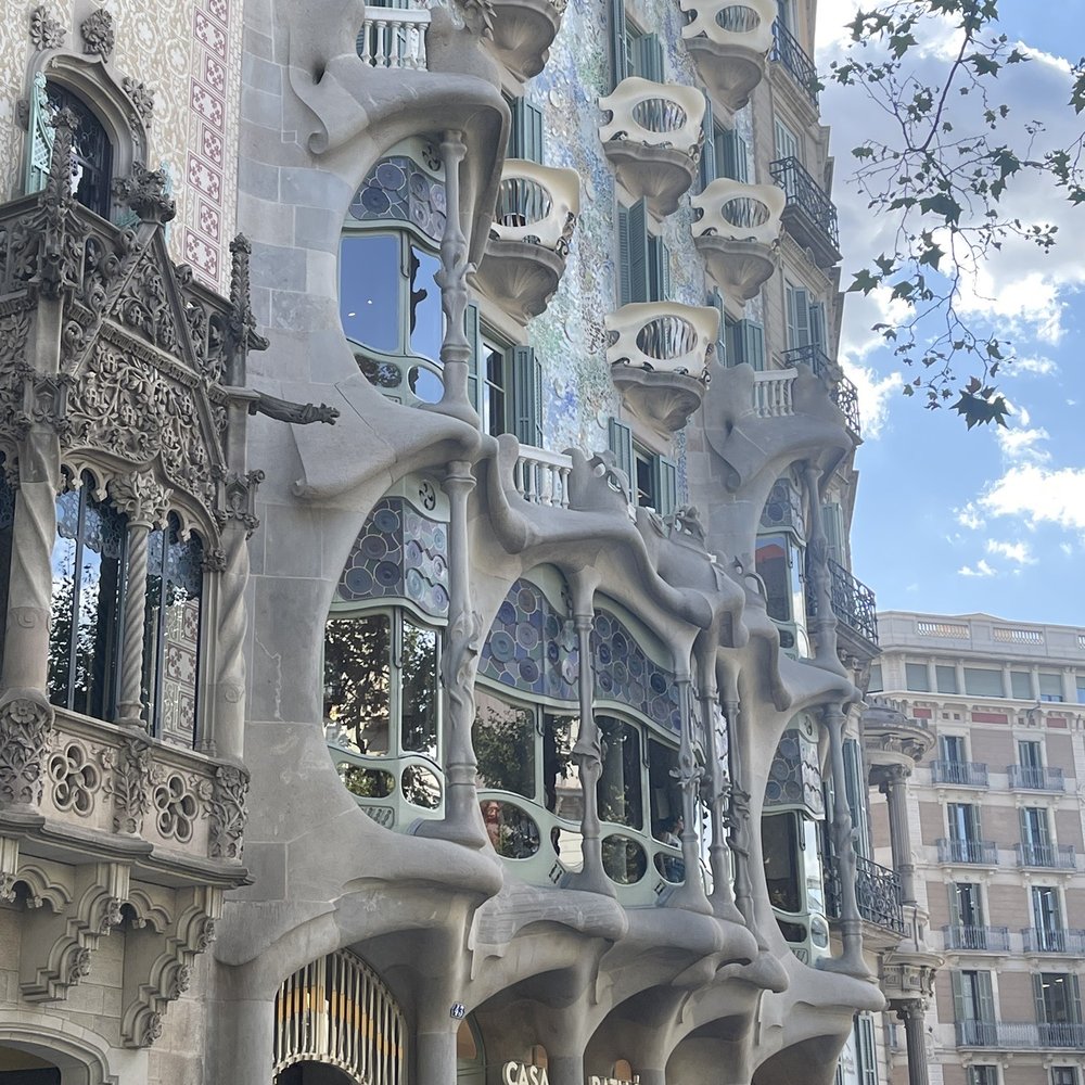 Casa Batlló - Landmarks & Historical Buildings Near Me - Barcelona, B Casa Batlló - Landmarks & Historical Buildings Near Me - Barcelona, B