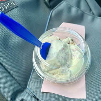 Culver’s - A "scoop" of custard or something we scraped out of the freezer? - Fast Food Near Me - Wichita, Kansas Culver’s - A "scoop" of custard or something we scraped out of the freezer? - Fast Food Near Me - Wichita, Kansas