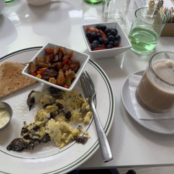 Butter & Jam - Wild Mushroom & Swiss Scramble - Breakfast & Brunch Near Me - Madison, New Jersey Butter & Jam - Wild Mushroom & Swiss Scramble - Breakfast & Brunch Near Me - Madison, New Jersey
