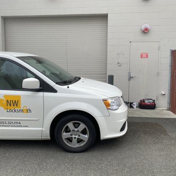 Northwest Locksmith - Commercial Locksmith Service Kent - Keys & Locksmiths Near Me - Kent, Washington Northwest Locksmith - Commercial Locksmith Service Kent - Keys & Locksmiths Near Me - Kent, Washington