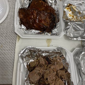 Hungry Bear BBQ #2 - Brisket and ribs - Barbeque Near Me - Gatlinburg, Tennessee