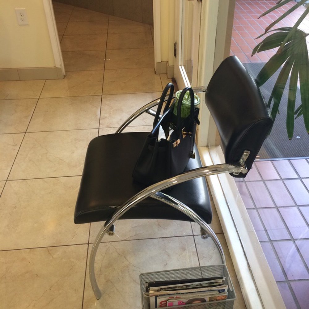 Salon Ex - Chair of shame and frankly comfy for the 2 hour wait... So far - Eyelash Service Near Me - Newport Beach, California Salon Ex - Chair of shame and frankly comfy for the 2 hour wait... So far - Eyelash Service Near Me - Newport Beach, California
