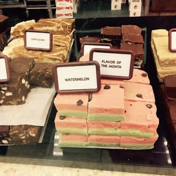 Buc-ee's - Fudge - Gas Stations Near Me - Temple, Texas Buc-ee's - Fudge - Gas Stations Near Me - Temple, Texas