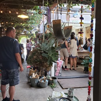 FiG Curated Living - Interior - Flowers & Gifts Near Me - Ojai, California FiG Curated Living - Interior - Flowers & Gifts Near Me - Ojai, California