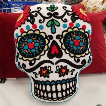 Ross Dress for Less - Loved this pillow. $9.99. Had to do a catch & release as its doesn't go with my decor. Bummer. - Department Stores Near Me - McMinnville, Oregon Ross Dress for Less - Loved this pillow. $9.99. Had to do a catch & release as its doesn't go with my decor. Bummer. - Department Stores Near Me - McMinnville, Oregon