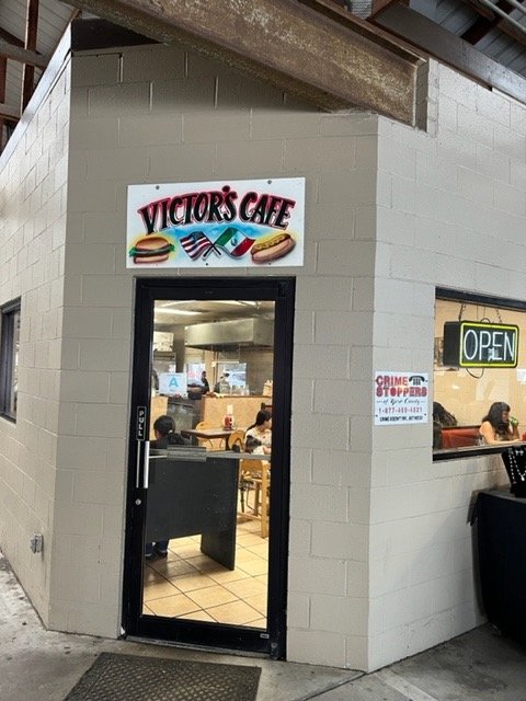 Victor's Cafe