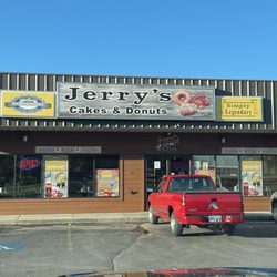 Jerry's Cakes & Donuts - Outside