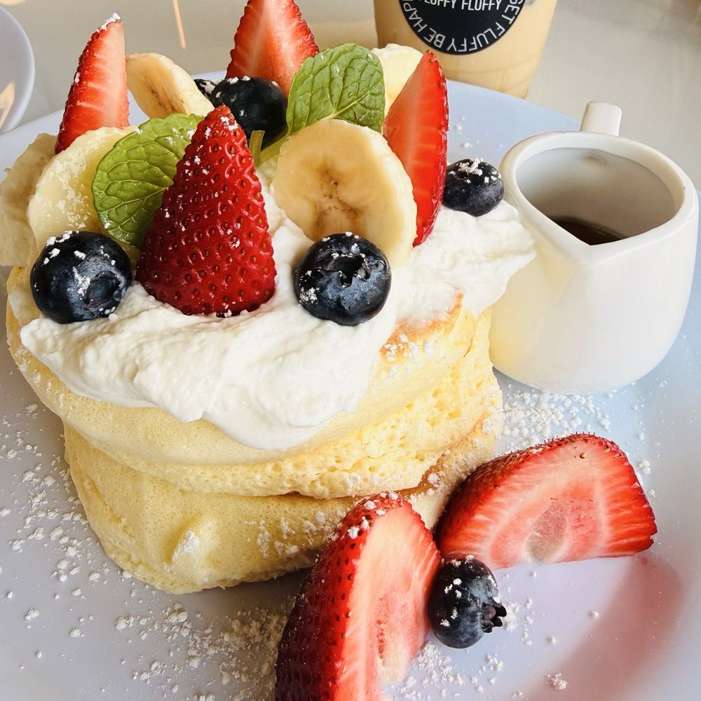 Fluffy Fluffy - Their classic with salted caramel coffee - Coffee & Tea Near Me - Davis, California Fluffy Fluffy - Their classic with salted caramel coffee - Coffee & Tea Near Me - Davis, California