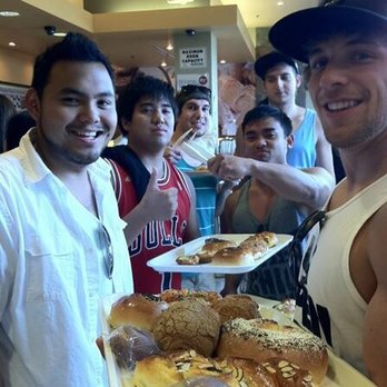 85°C Bakery Cafe-Irvine - Coffee & Tea Near Me - Irvine, California