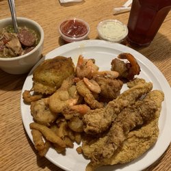 Cedar Tree Restaurant - Seafood Buffett