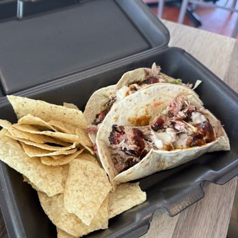 Peachy's Beach Eats - Pulled pork tacos - Barbeque Near Me - Port Saint Joe, Florida