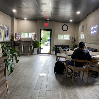 Bean House - Coffee & Tea Near Me - Flushing, New York