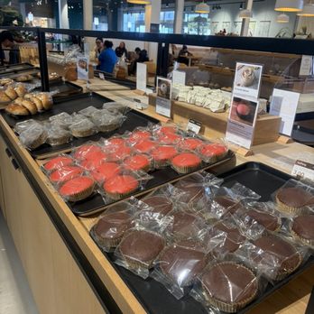 Basquia Bakery - Normal Sulppang without cream filling - Bakeries Near Me - Daly City, California