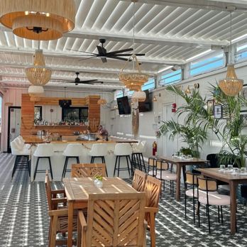 Mana + Pua - Wine Bars Near Me - Honolulu, Hawaii Mana + Pua - Wine Bars Near Me - Honolulu, Hawaii