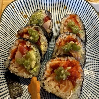 Akami Sushi - Kaisen Futomaki roll - Sushi Bars Near Me - Arcadia, California