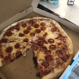 Pepperoni pizza Pepperoni pizza