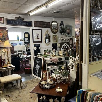 Baker Street Curiosity Shop - Thrift Stores Near Me - Wilmington, North Carolina Baker Street Curiosity Shop - Thrift Stores Near Me - Wilmington, North Carolina