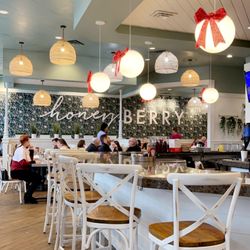 Honey Berry Pancakes and Café