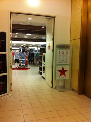 Macy's by null