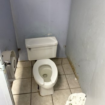 Shell - Rusted out stall walls, busted tp dispenser... overflowing waste baskets. - Gas Stations Near Me - Mansfield, Louisiana Shell - Rusted out stall walls, busted tp dispenser... overflowing waste baskets. - Gas Stations Near Me - Mansfield, Louisiana