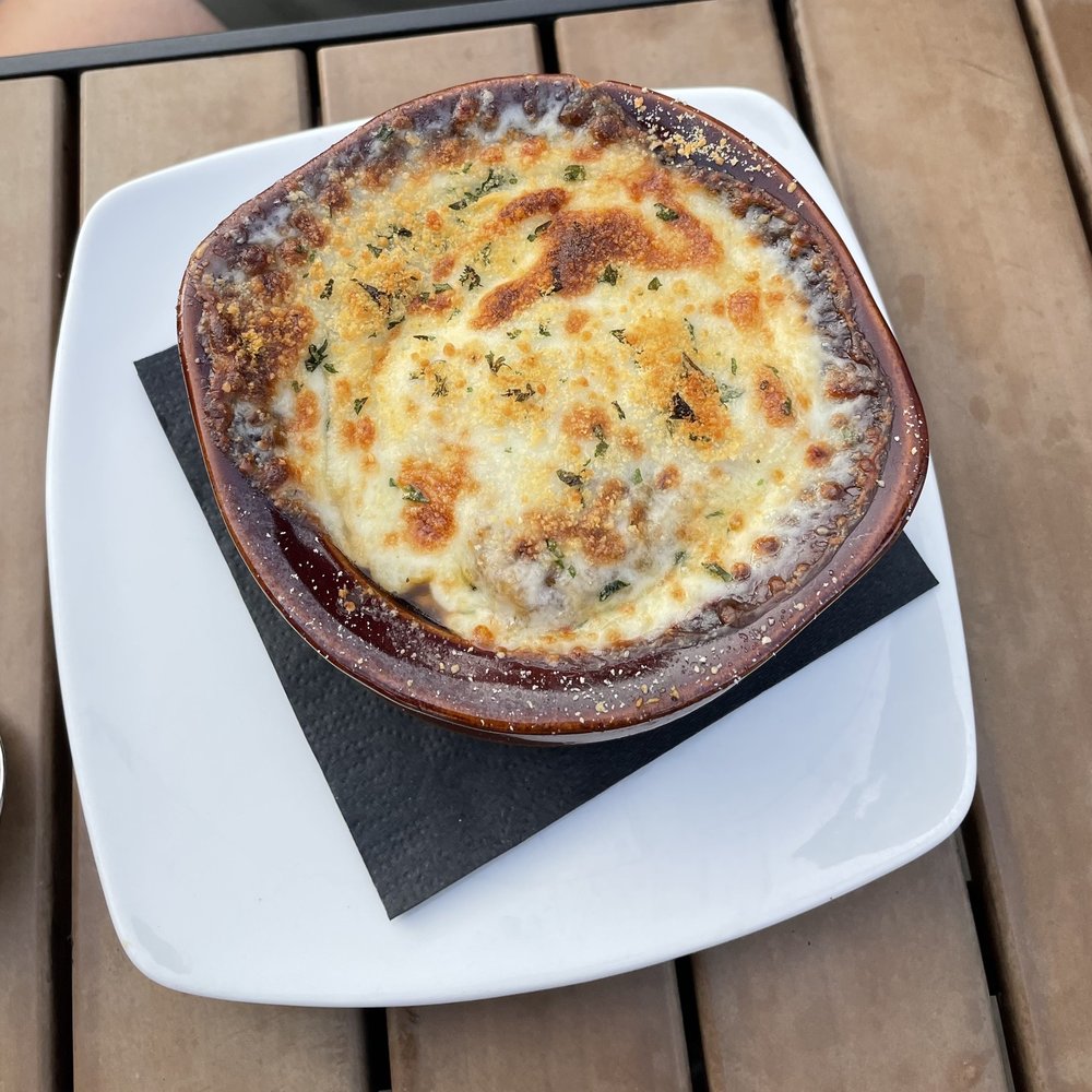 Dray Bar & Grill - French onion soup - American Near Me - Drayton, South Carolina Dray Bar & Grill - French onion soup - American Near Me - Drayton, South Carolina