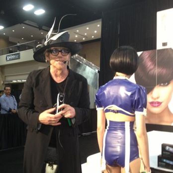 D'Saenz HairStudio - Hair Salons Near Me - El Paso, Texas
