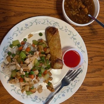Chinese Combo - Cashew chicken dinner combo with egg roll and hot and sour soup. - Thai Near Me - Tucson, Arizona Chinese Combo - Cashew chicken dinner combo with egg roll and hot and sour soup. - Thai Near Me - Tucson, Arizona