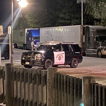 Gold Run Rest Area - CHP ticketing sleeping truckers at a fully parked rest stop but not asking them to move. Revenue over safety. - Rest Stops Near Me - Colfax, California