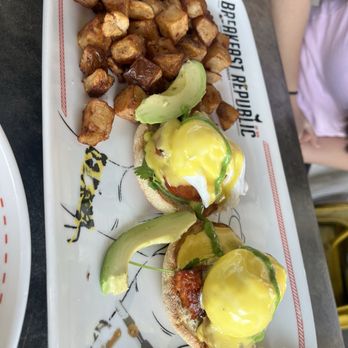Breakfast Republic - Edges Benedict - Breakfast & Brunch Near Me - Irvine, California Breakfast Republic - Edges Benedict - Breakfast & Brunch Near Me - Irvine, California